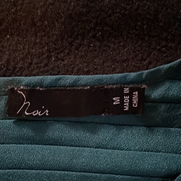 Noir turquoise blouse - Picture 2 of 6